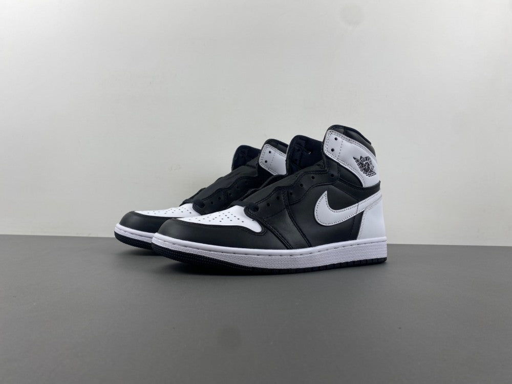 Air Jordan 1 OG ‘Reverse Panda’