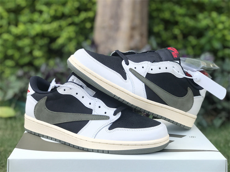 Travis Scott x Air Jordan 1 low 'Olive'