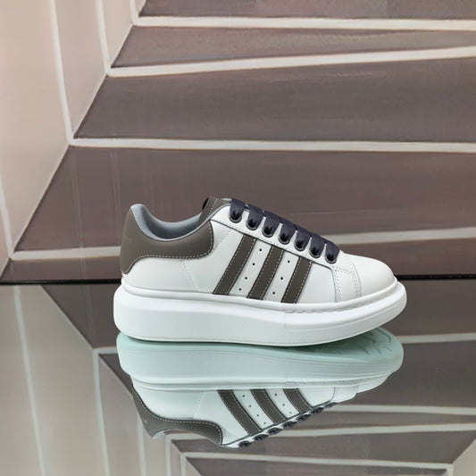 McQueen Spring, Summer, Autumn and Winter Top Edition ‘Grey'