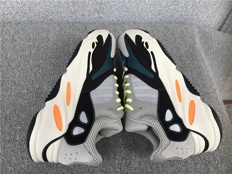 P580 Yeezy Boost 700 Hi-Res Red