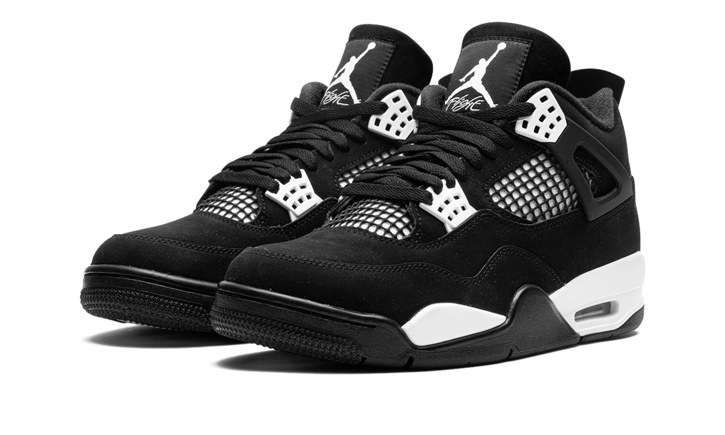 Air Jordan 4 ‘White Thunder’